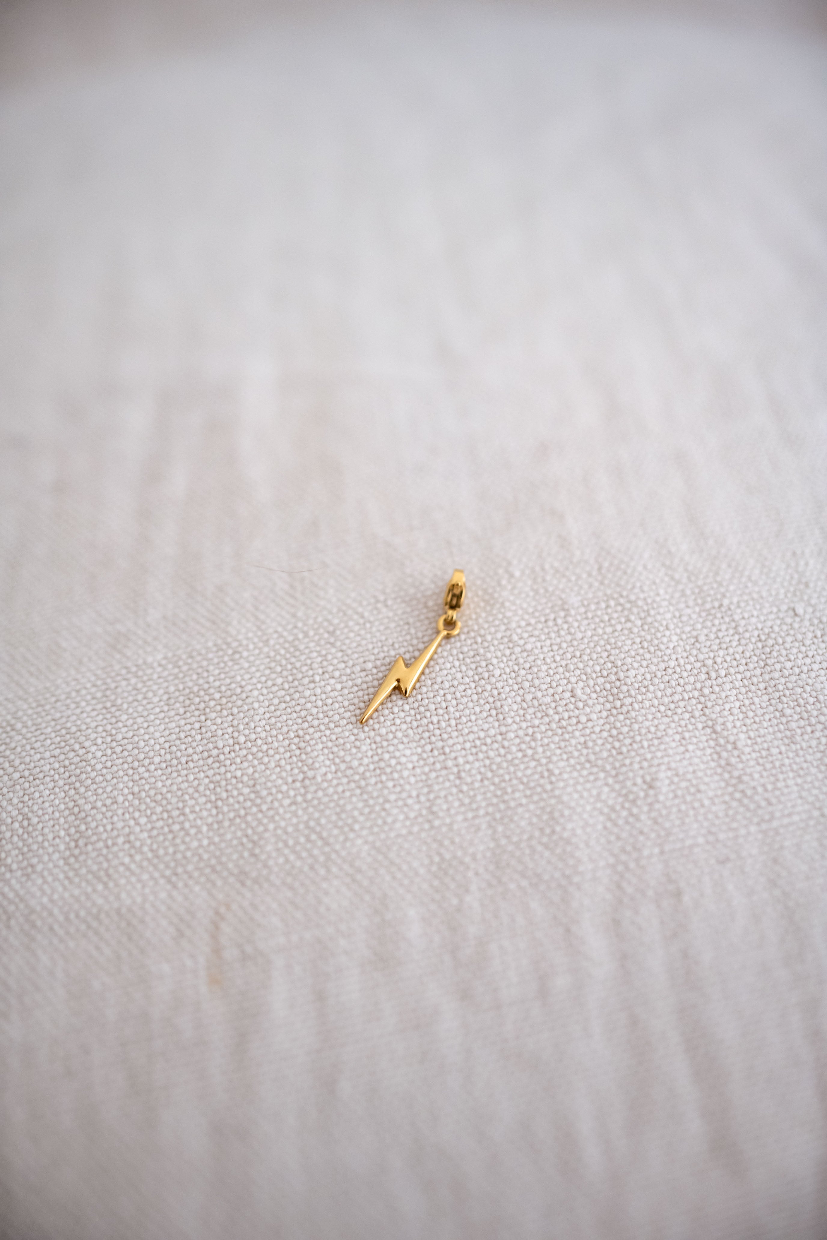 Pendentif Éclair Doré