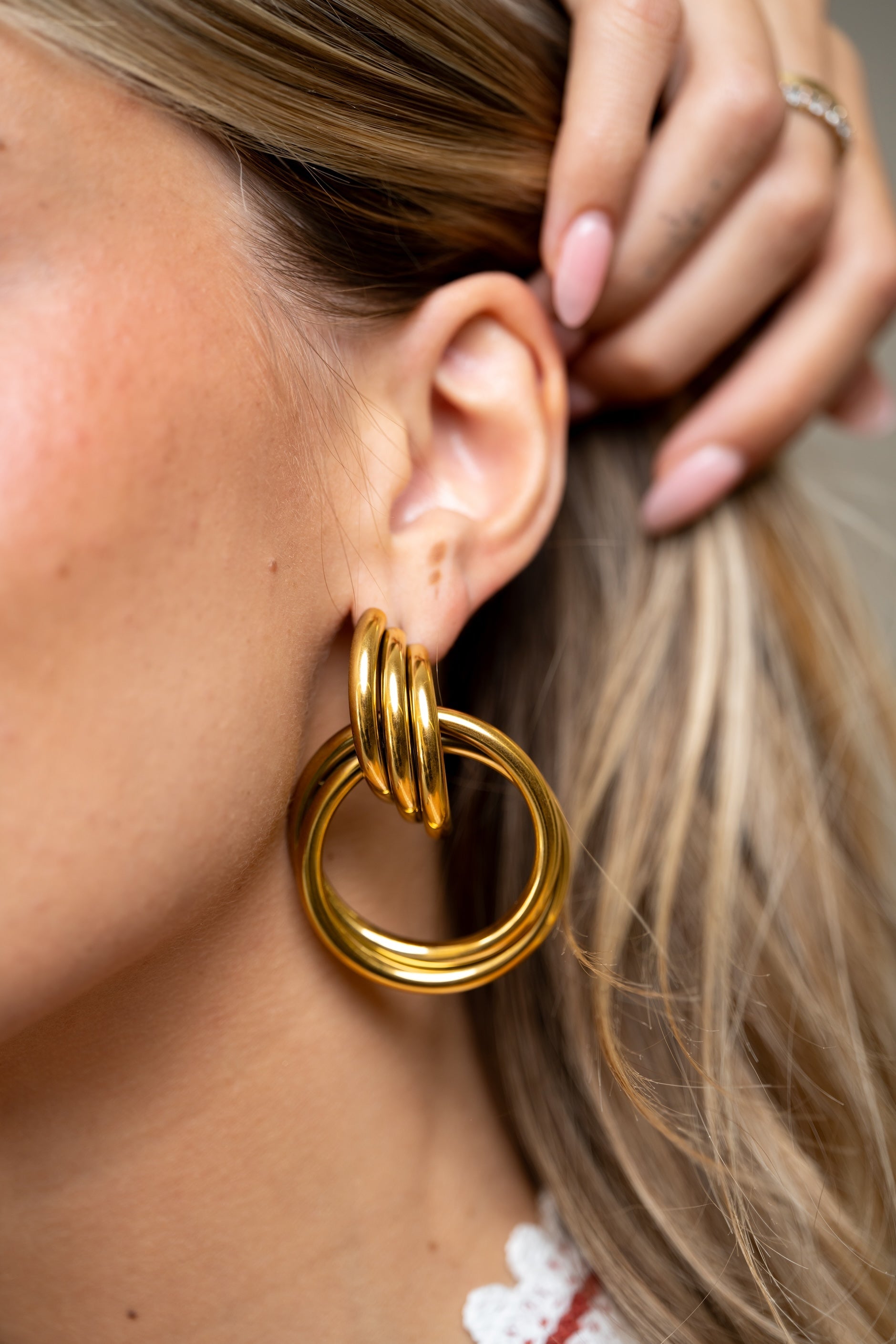 Boucles d'oreilles Mora dorées