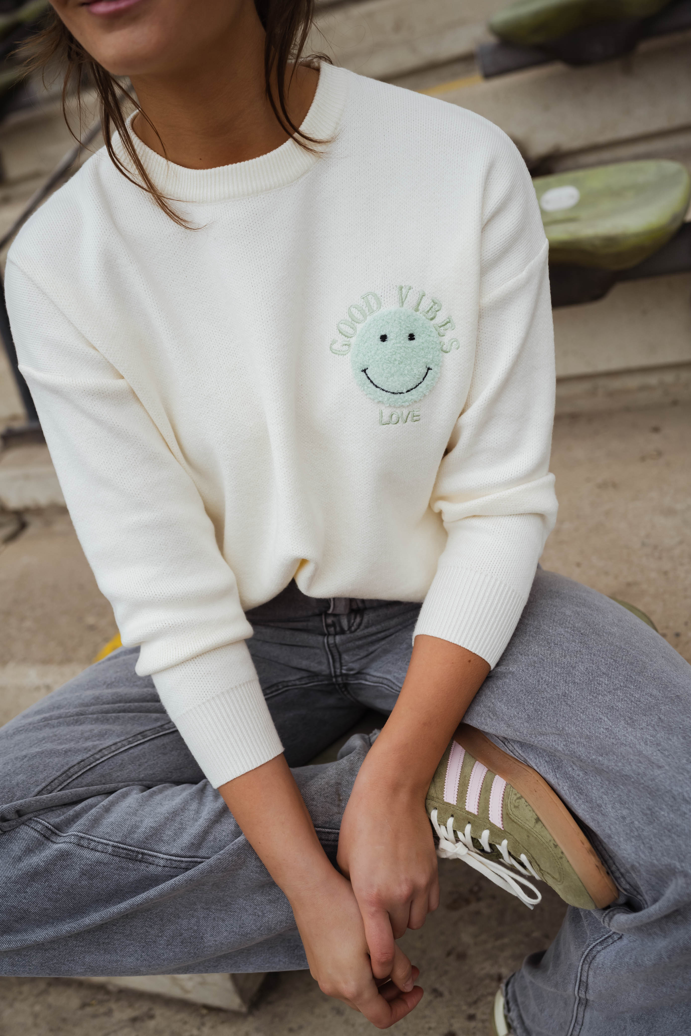 Pull Vibes écru et vert