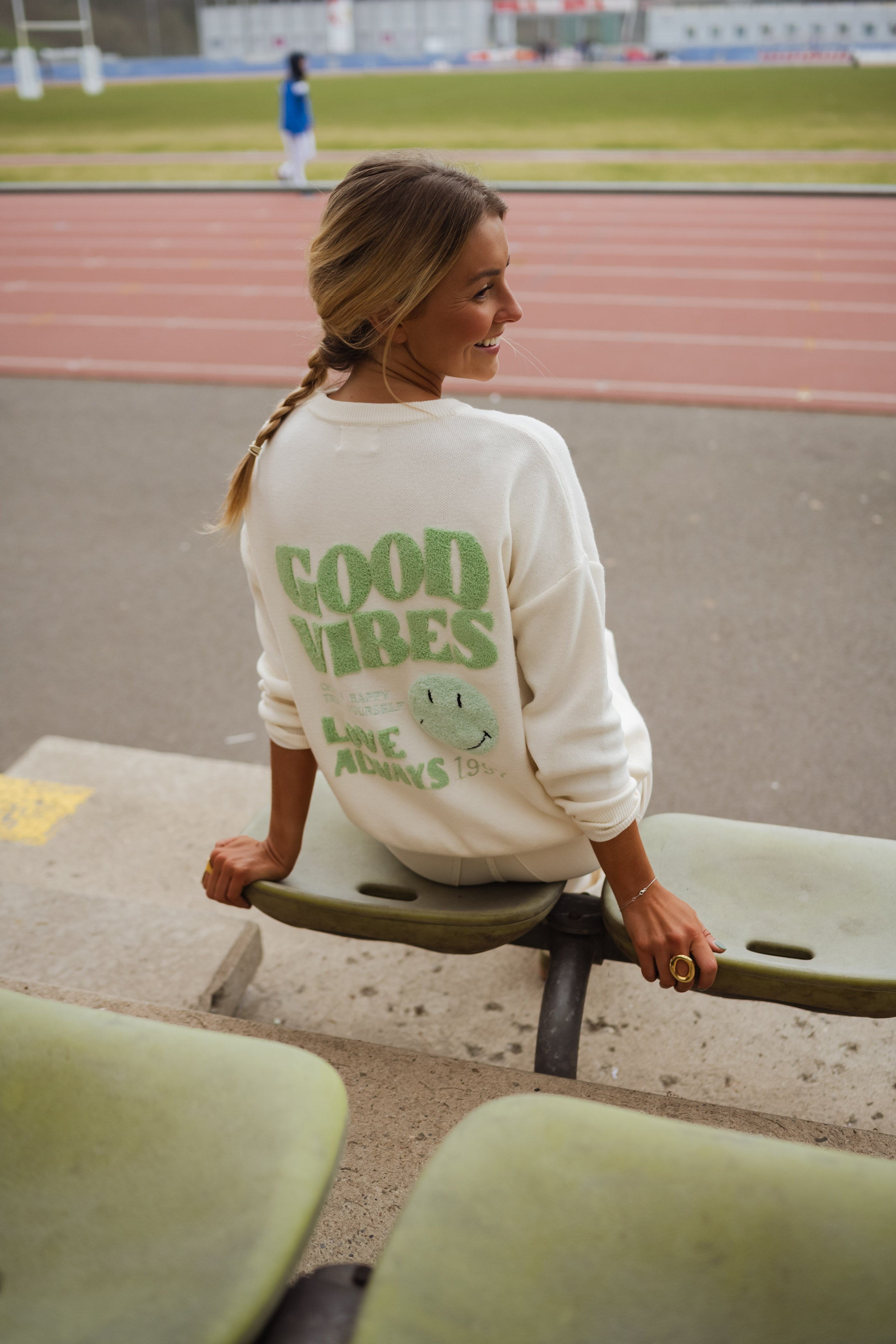 Pull Vibes écru et vert