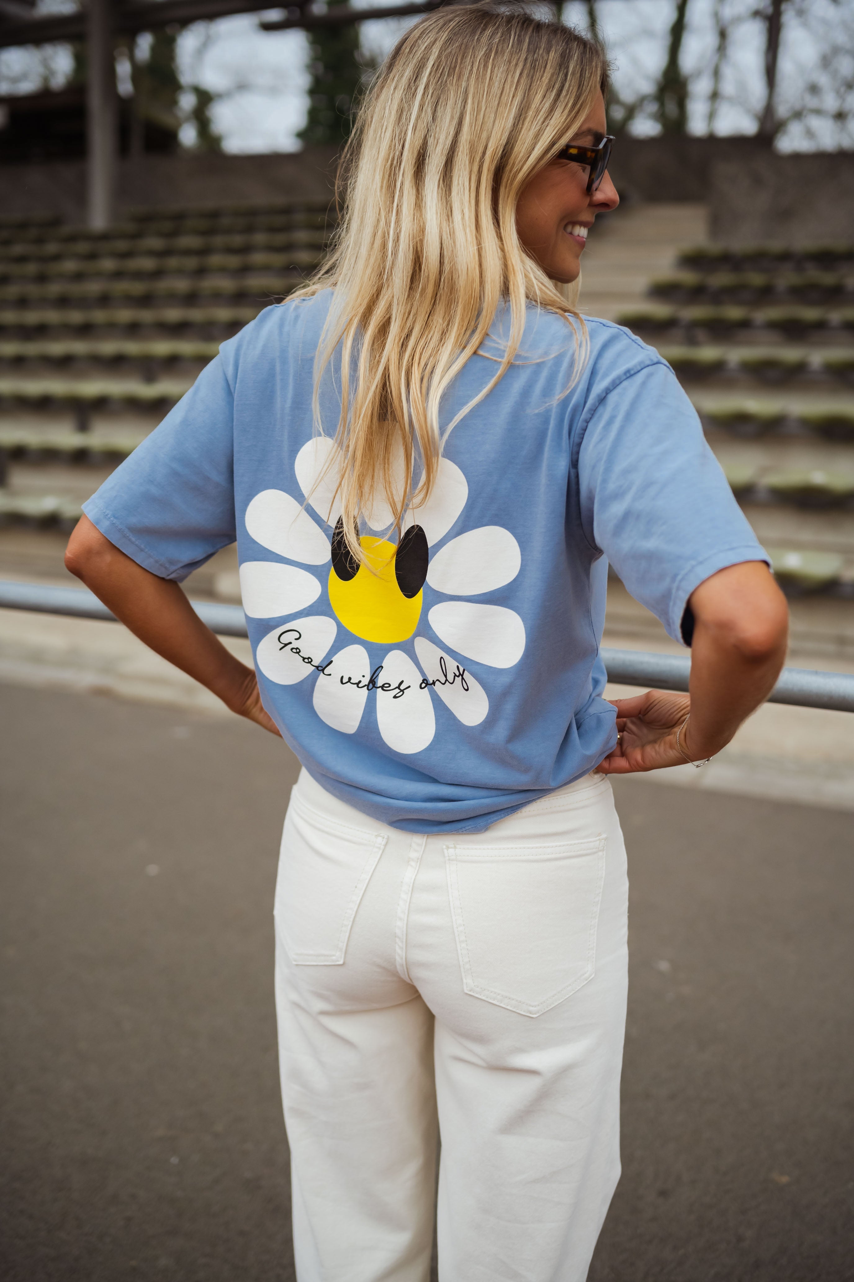 T-shirt Marguerite bleu ciel