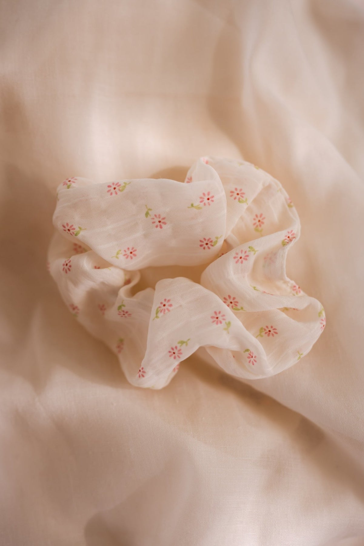 Chouchou Myco fleuri écru et rose