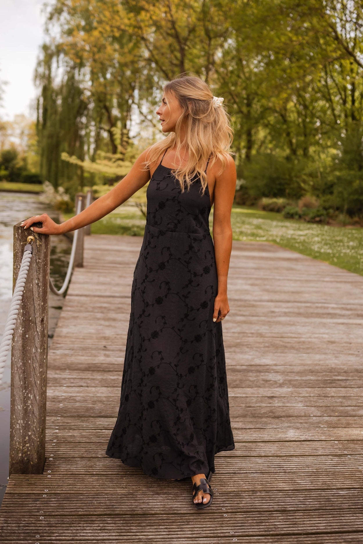 Robe noire Noham