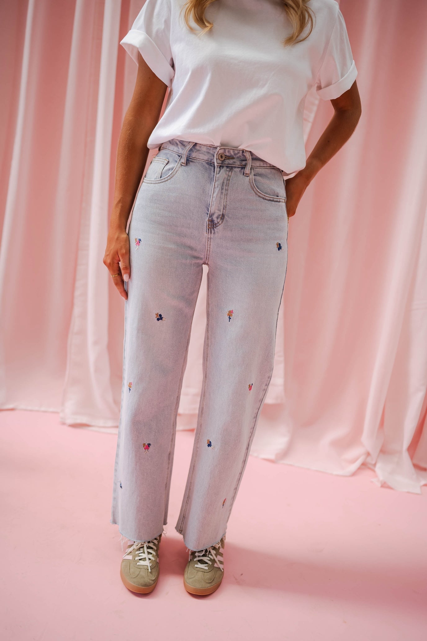 Jean Anabella bleu à fleurs