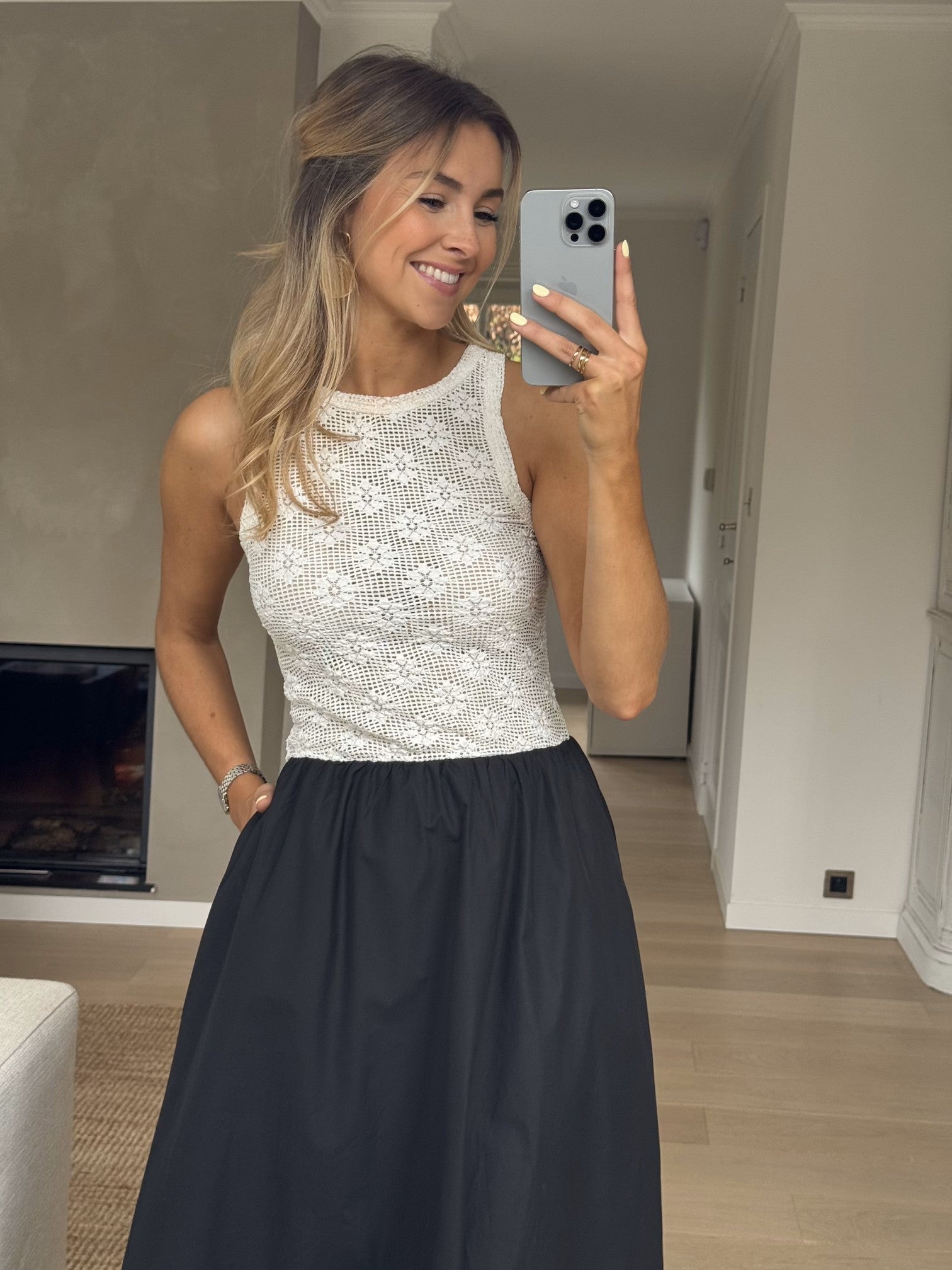 Robe Deborah écrue et noire
