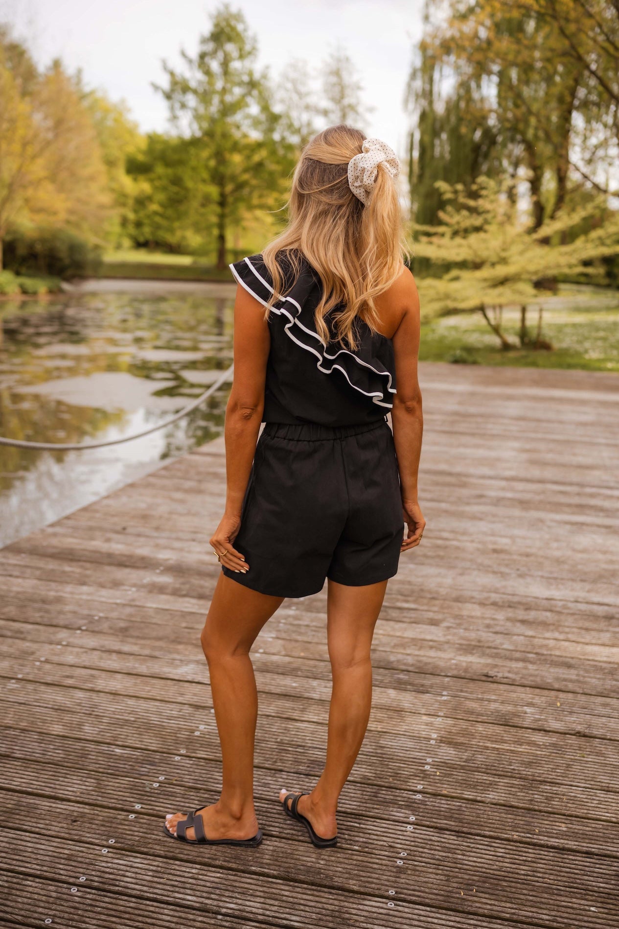 Chouchou Esta à pois écru et noir