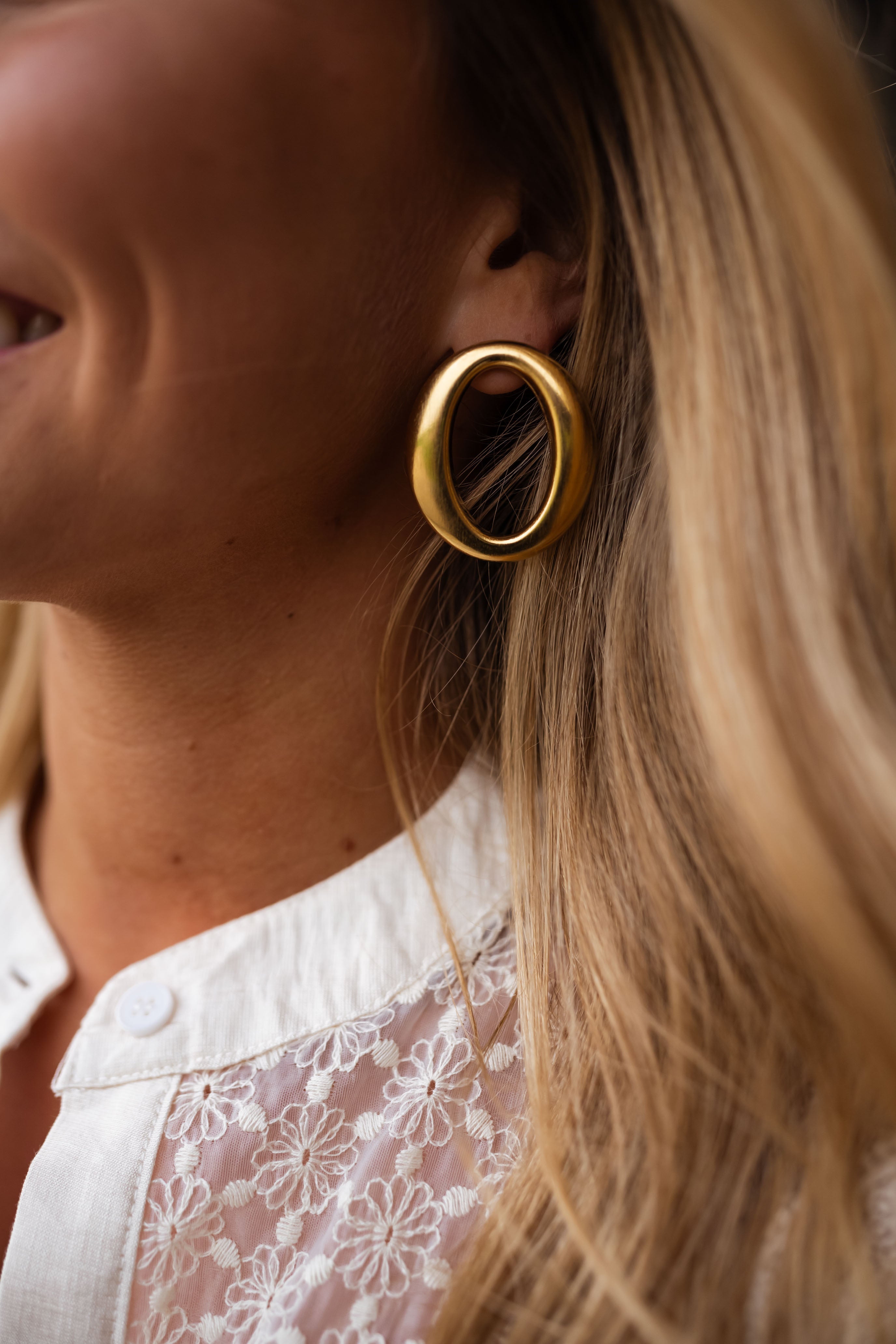 Boucles d'oreilles Ajna dorées