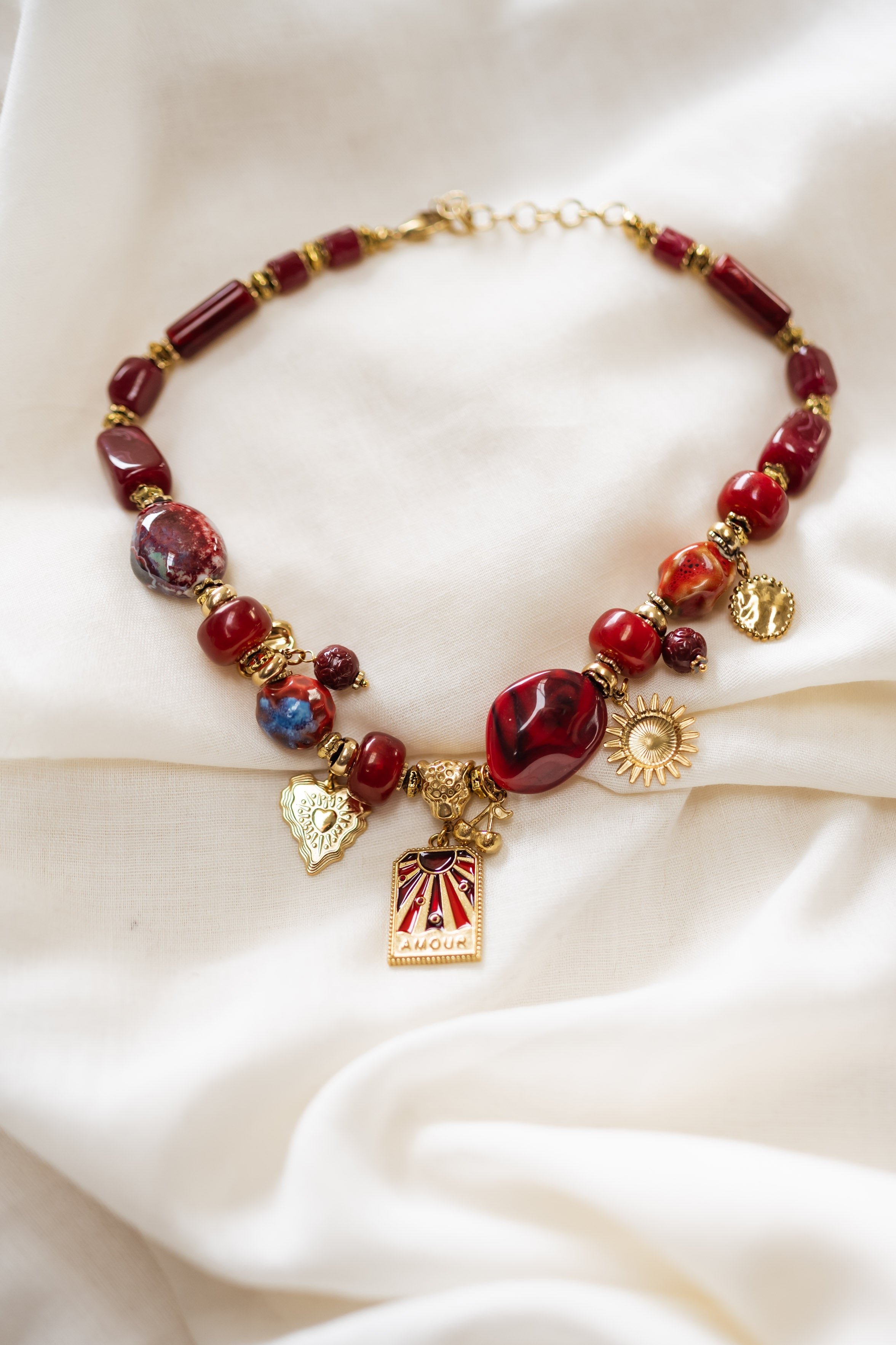 Collier Olpha bordeaux et or
