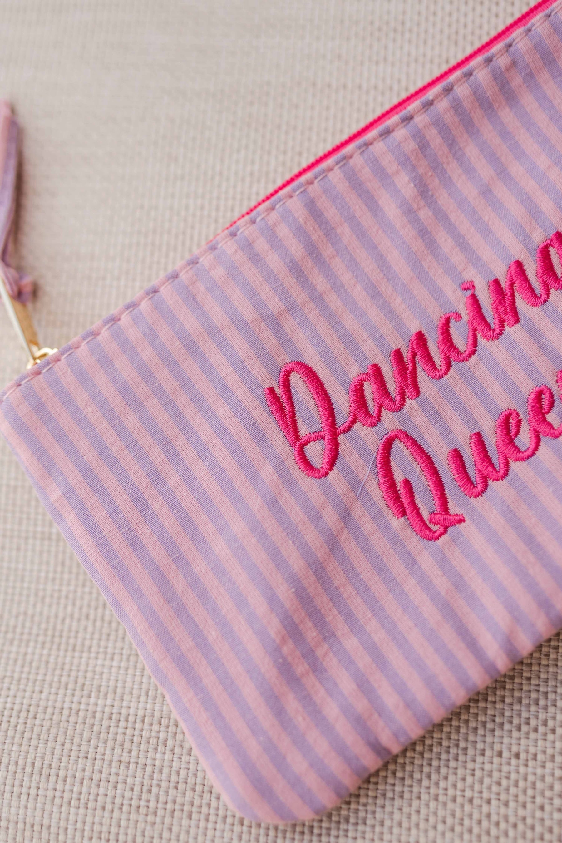Pochette mauve et rose Dancing Queen