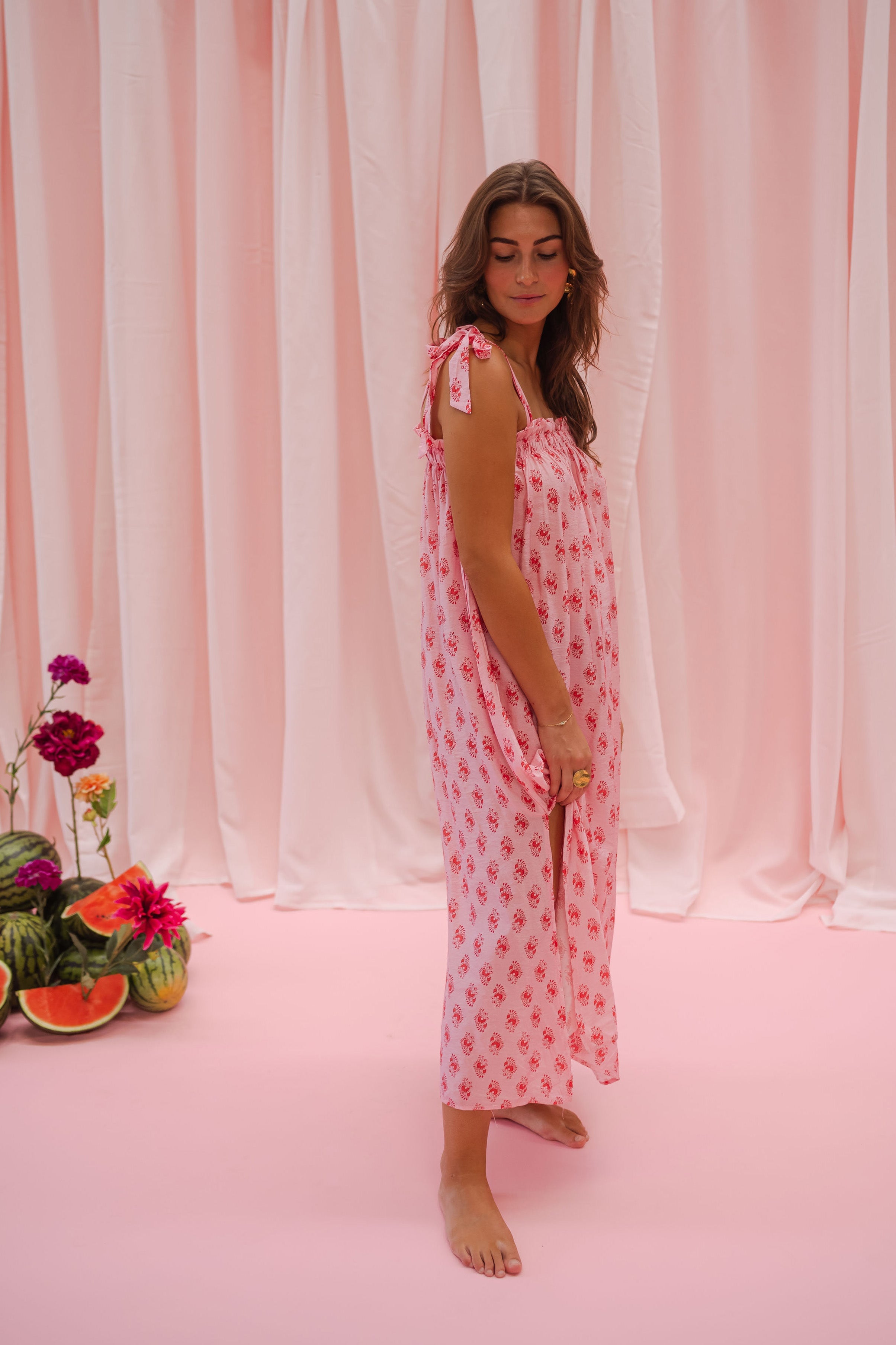Robe Mahila rose